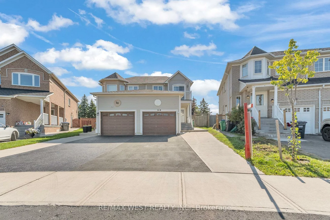 32, Weather Vane, Fletcher's Creek Village, Brampton