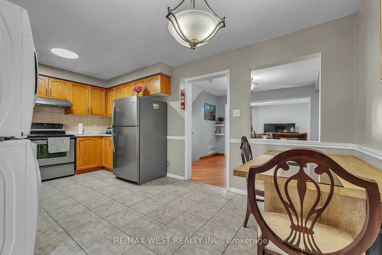 32, Weather Vane, Fletcher's Creek Village, Brampton