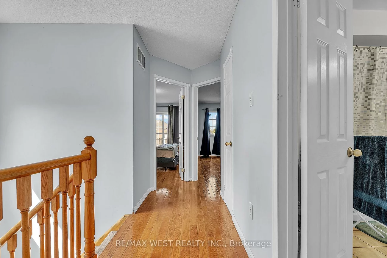 32, Weather Vane, Fletcher's Creek Village, Brampton