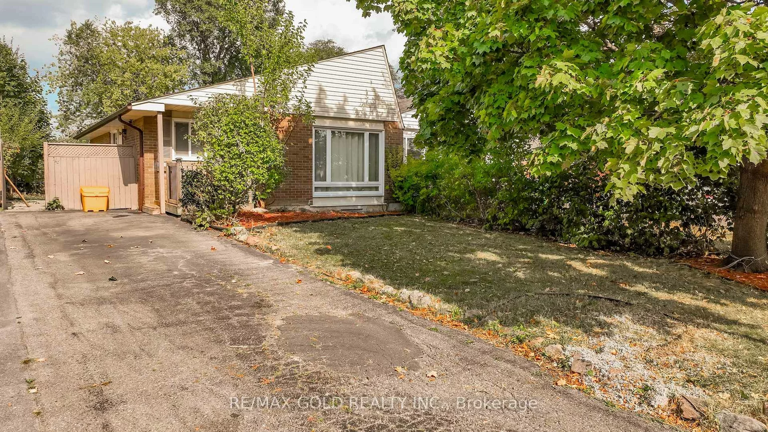 4, Deeside, Southgate, Brampton