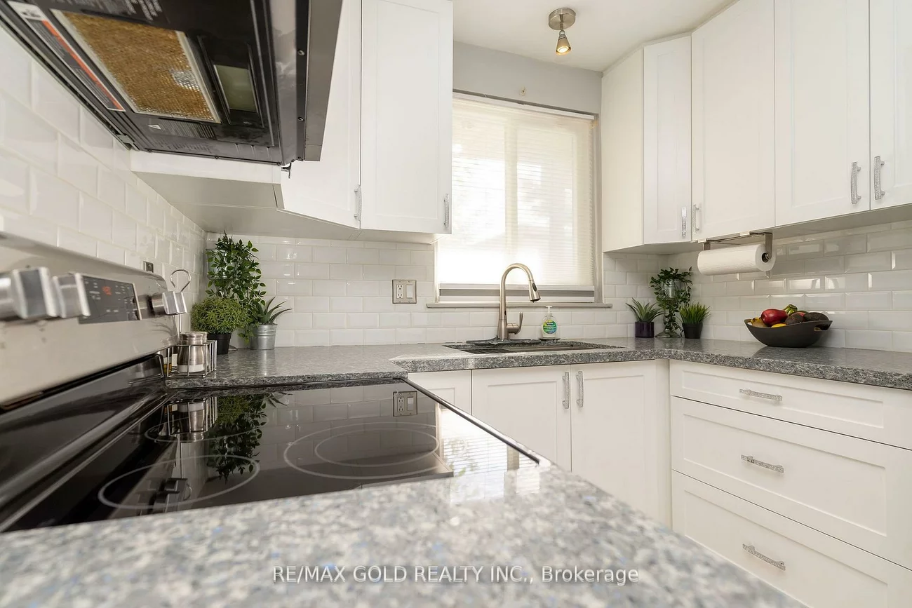 4, Deeside, Southgate, Brampton