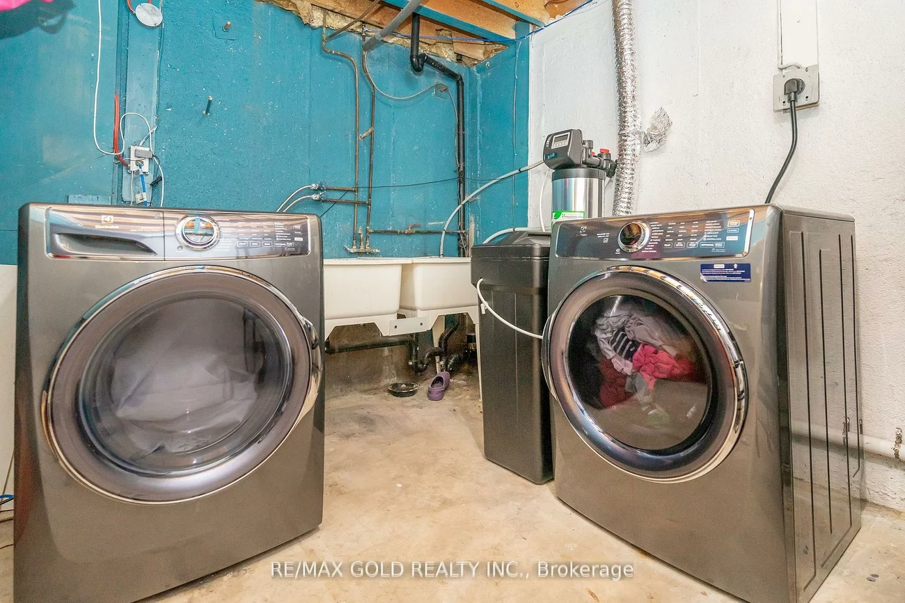 4, Deeside, Southgate, Brampton