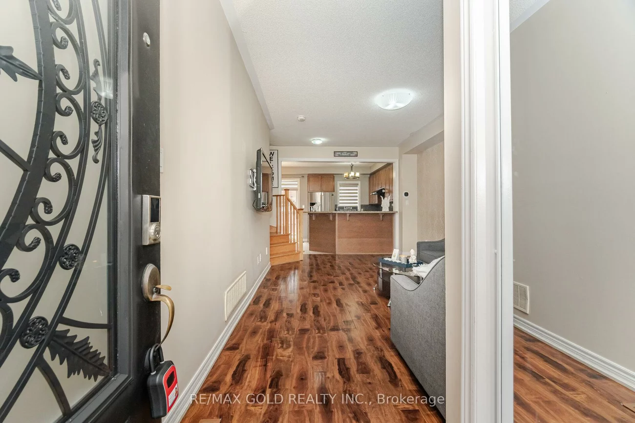 13, Fawson Cove, Sandringham-Wellington, Brampton