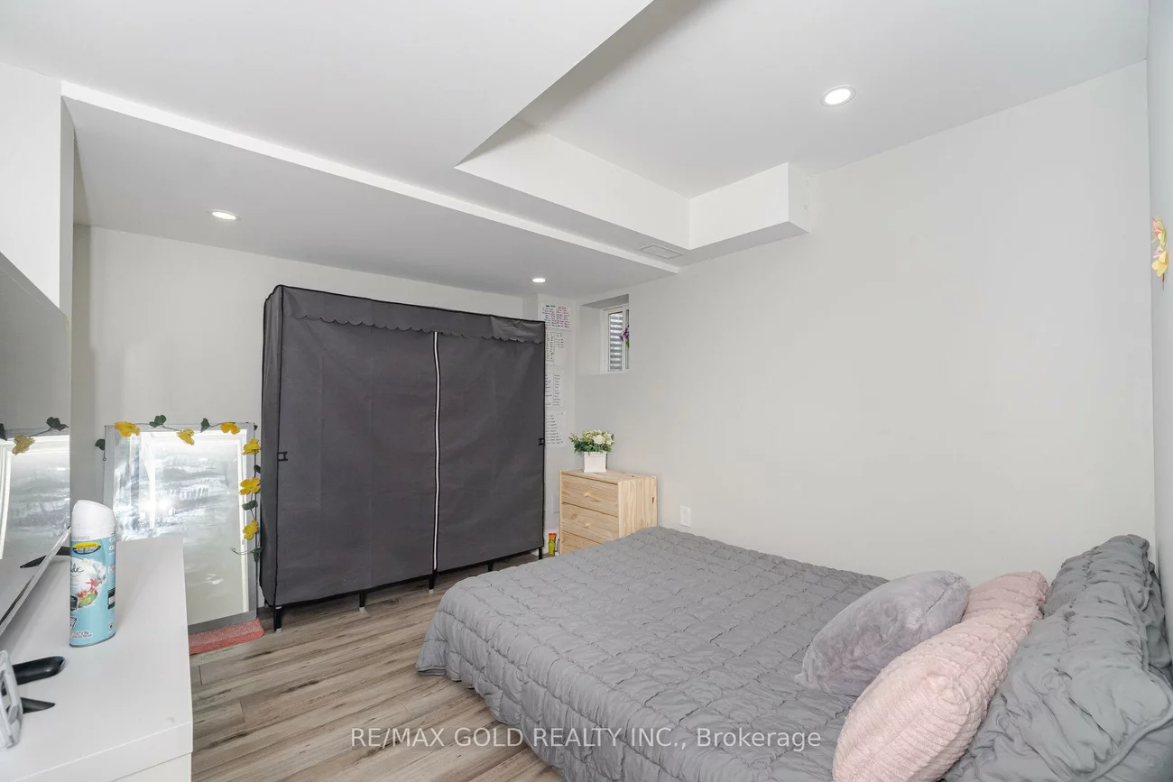 13, Fawson Cove, Sandringham-Wellington, Brampton