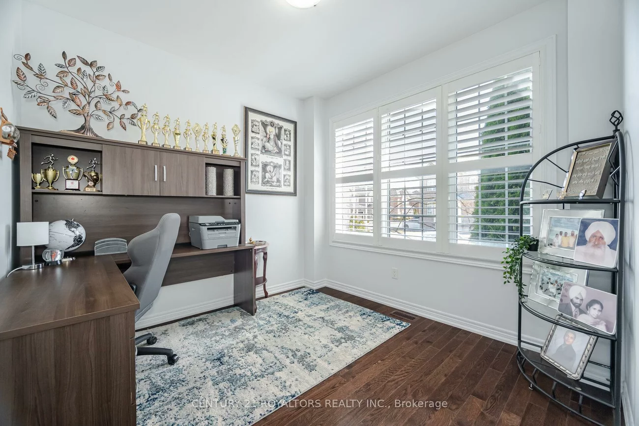 66, Kalmia, Credit Valley, Brampton