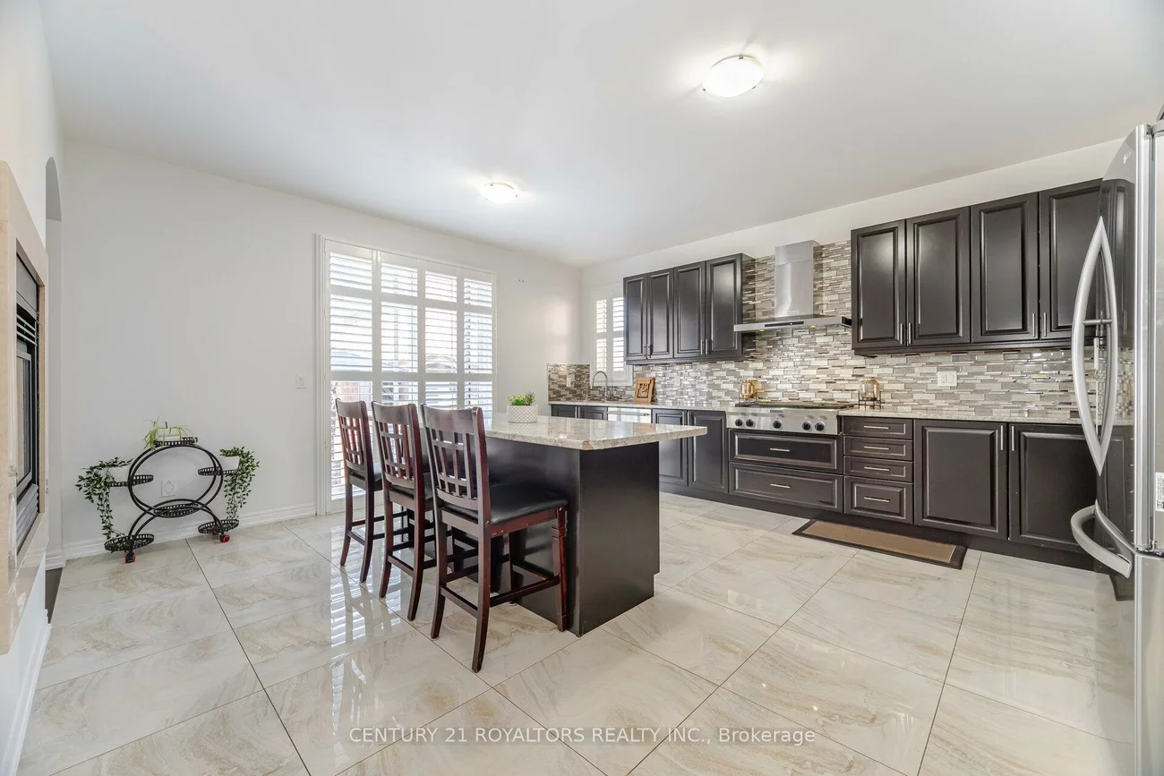 66, Kalmia, Credit Valley, Brampton