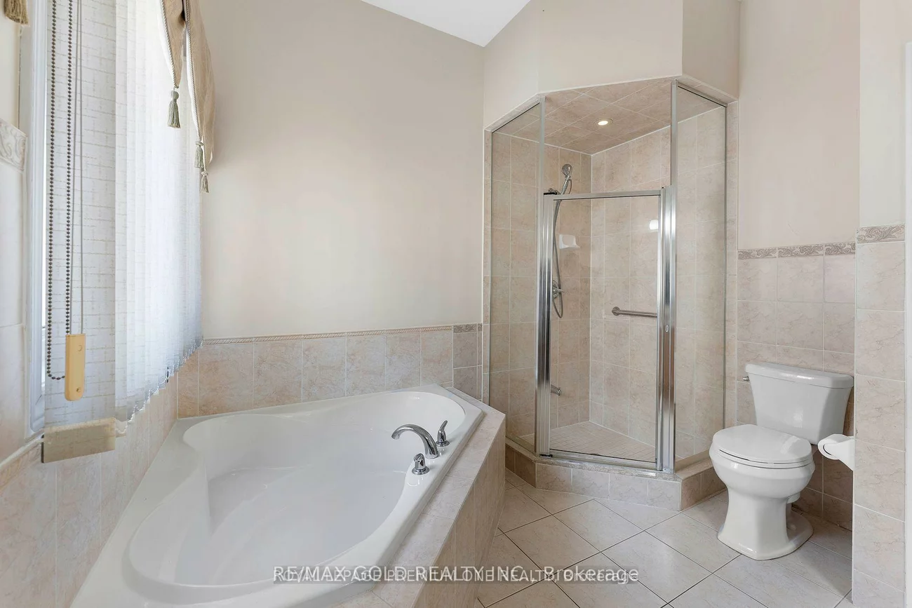 71, Louvain, Vales of Castlemore North, Brampton