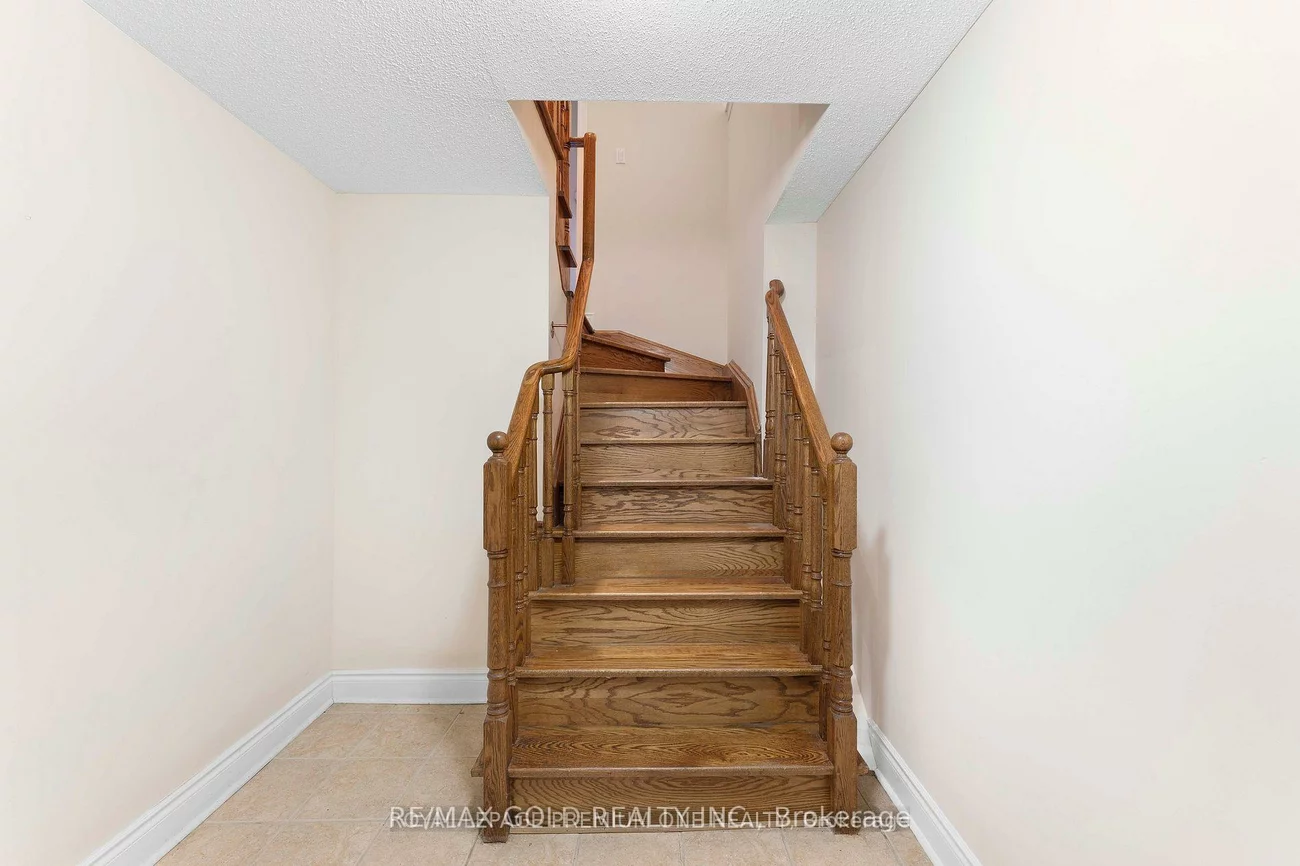 71, Louvain, Vales of Castlemore North, Brampton