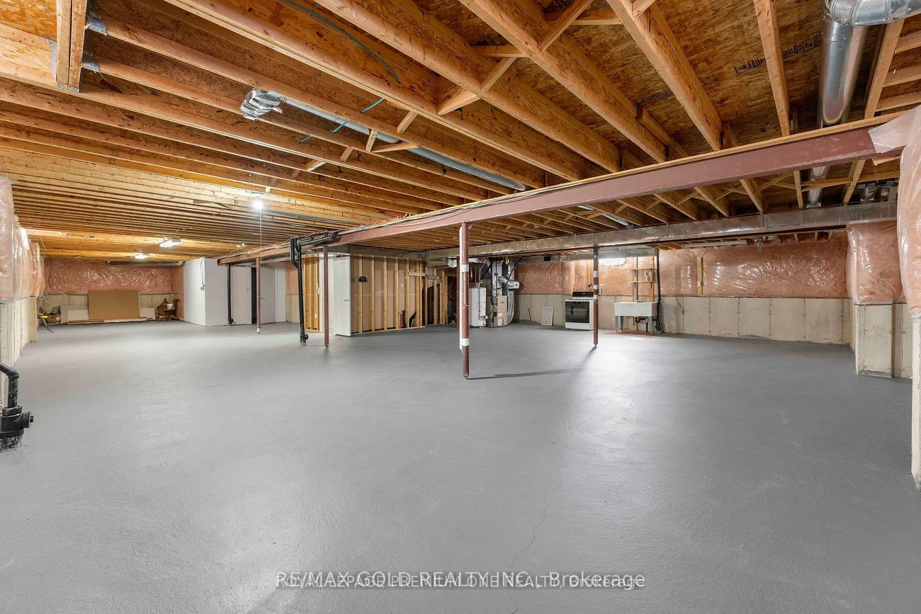 71, Louvain, Vales of Castlemore North, Brampton