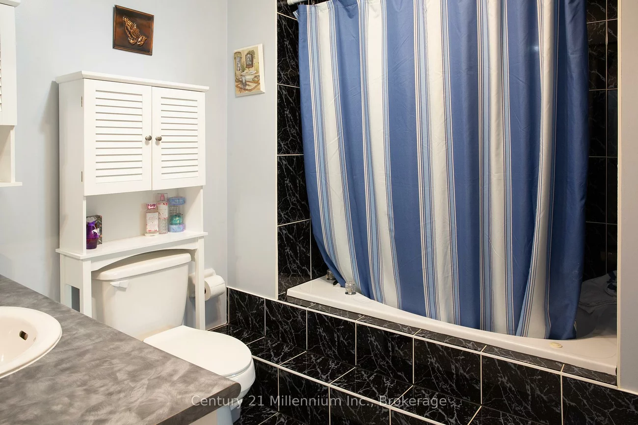 84, Weather Vane, Fletcher's Creek Village, Brampton