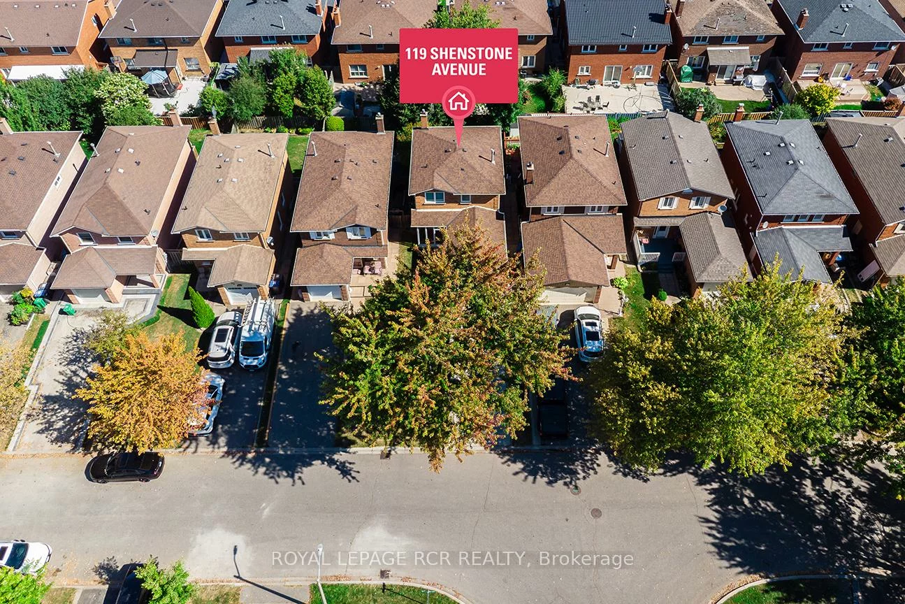 19, Shenstone, Heart Lake West, Brampton