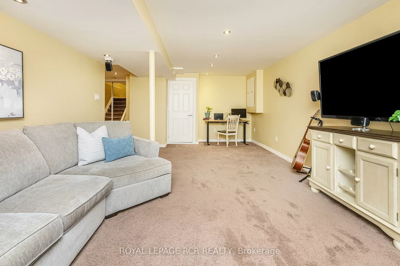 19, Shenstone, Heart Lake West, Brampton