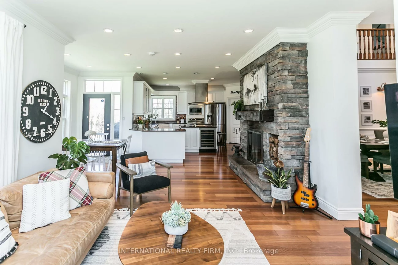 1231, Martins, Bram West, Brampton