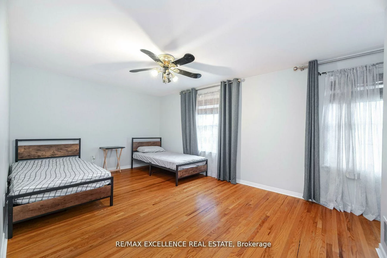 11, Crawley, Avondale, Brampton