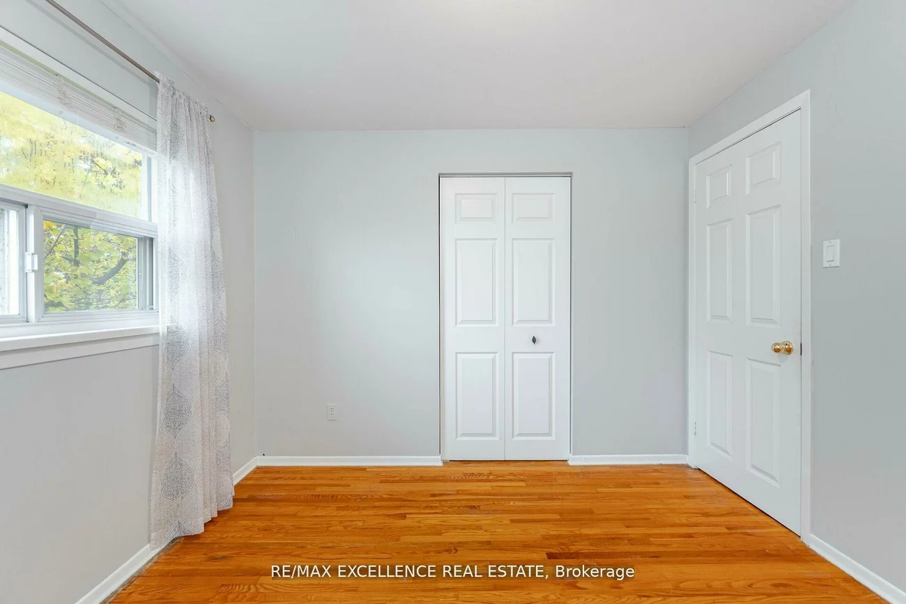 11, Crawley, Avondale, Brampton