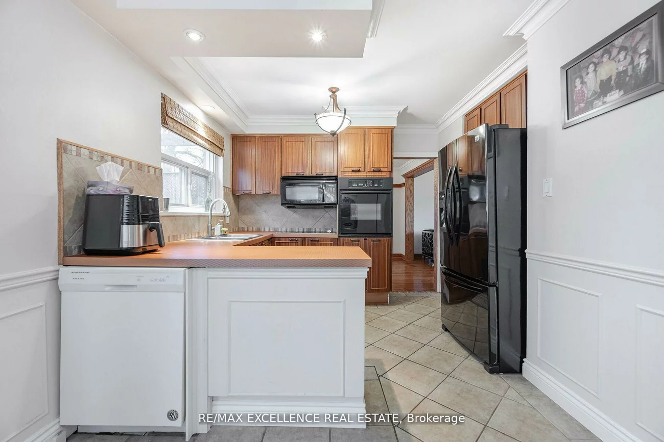 11, Crawley, Avondale, Brampton