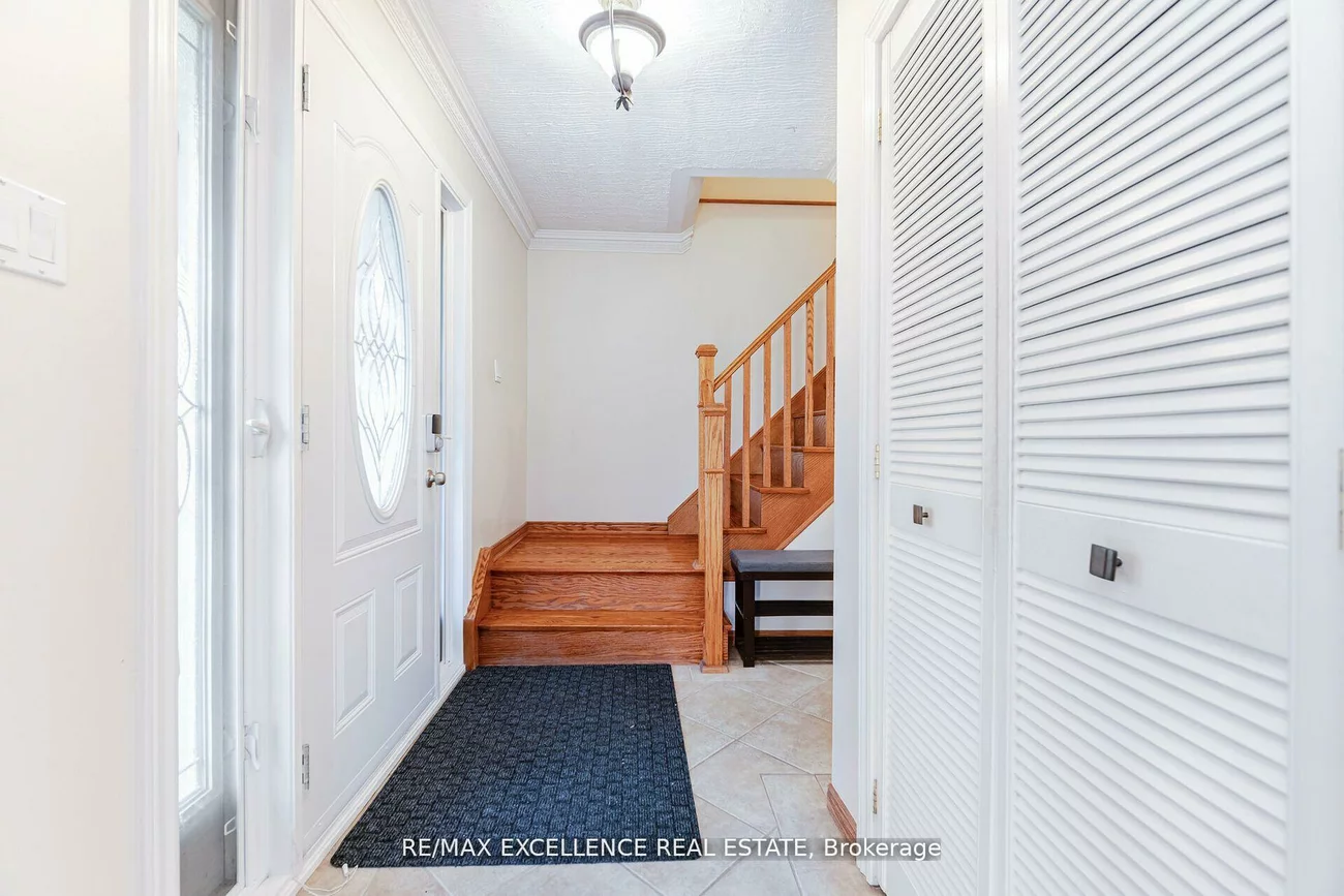 11, Crawley, Avondale, Brampton