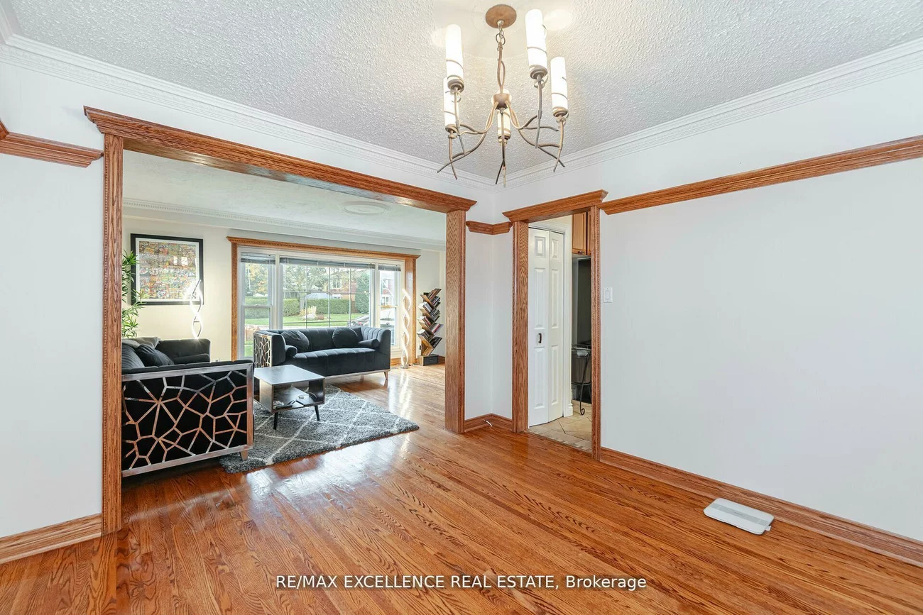 11, Crawley, Avondale, Brampton