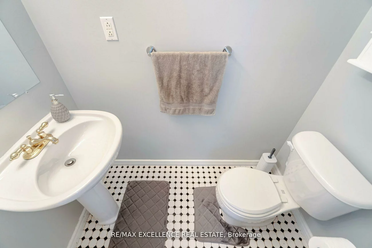 11, Crawley, Avondale, Brampton