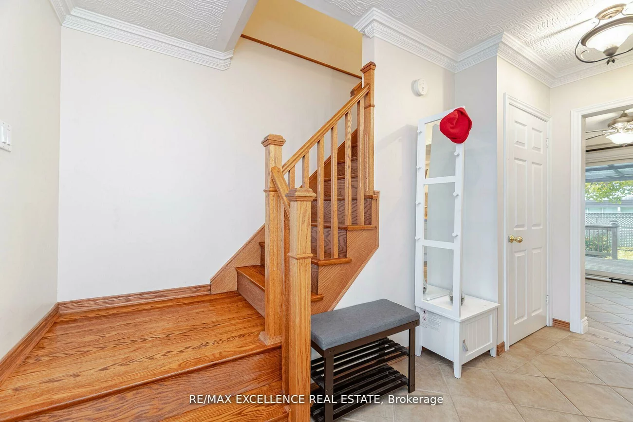 11, Crawley, Avondale, Brampton