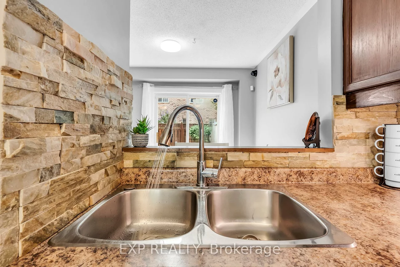 73, Viceroy, Northwest Sandalwood Parkway, Brampton