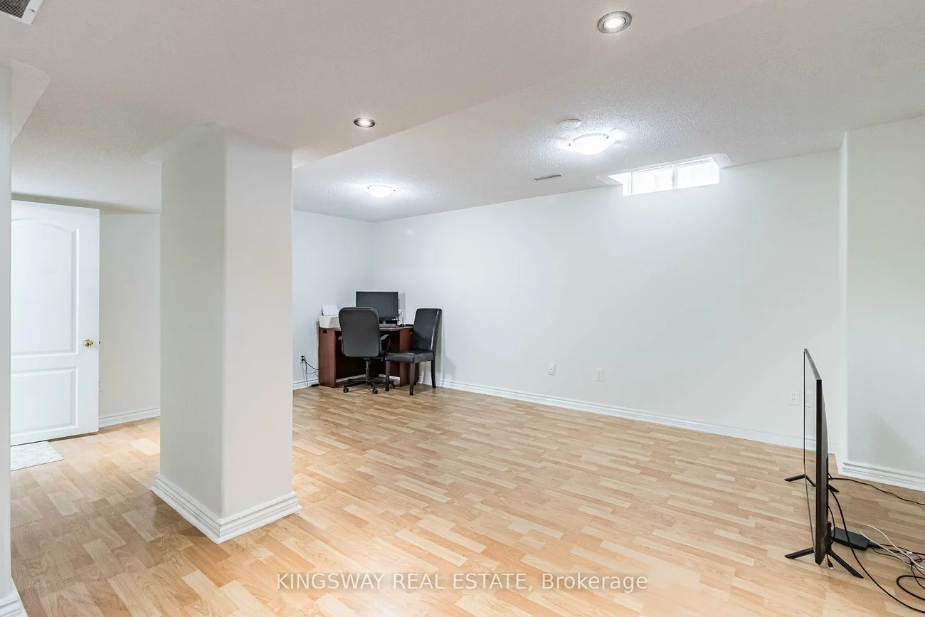 21, Tralee, Heart Lake, Brampton