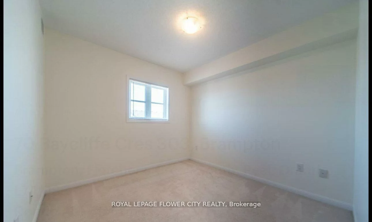 44, YOUNG GARDEN, Credit Valley, Brampton