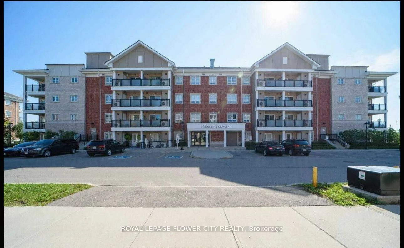 44, YOUNG GARDEN, Credit Valley, Brampton