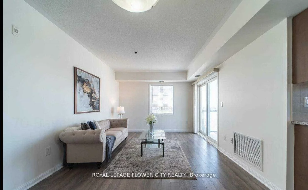 44, YOUNG GARDEN, Credit Valley, Brampton