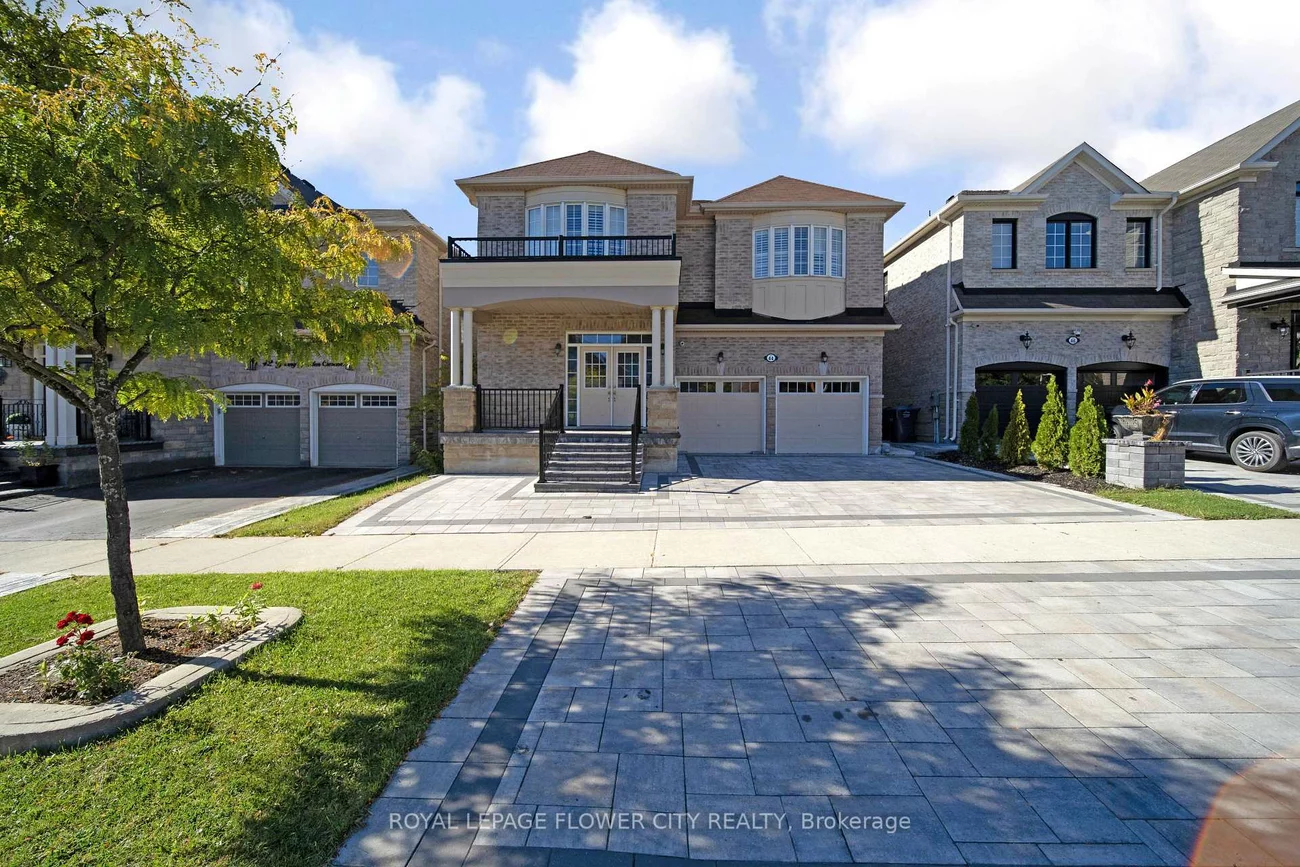 44, YOUNG GARDEN, Credit Valley, Brampton