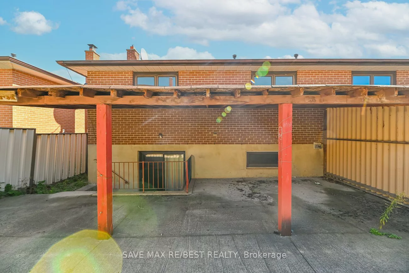 4, Petunias, Madoc, Brampton