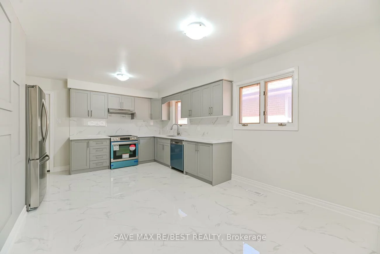 4, Petunias, Madoc, Brampton