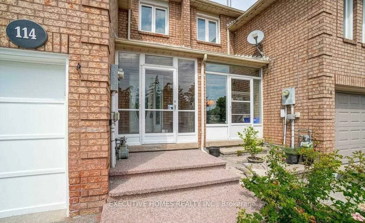 114, Toba, Heart Lake, Brampton