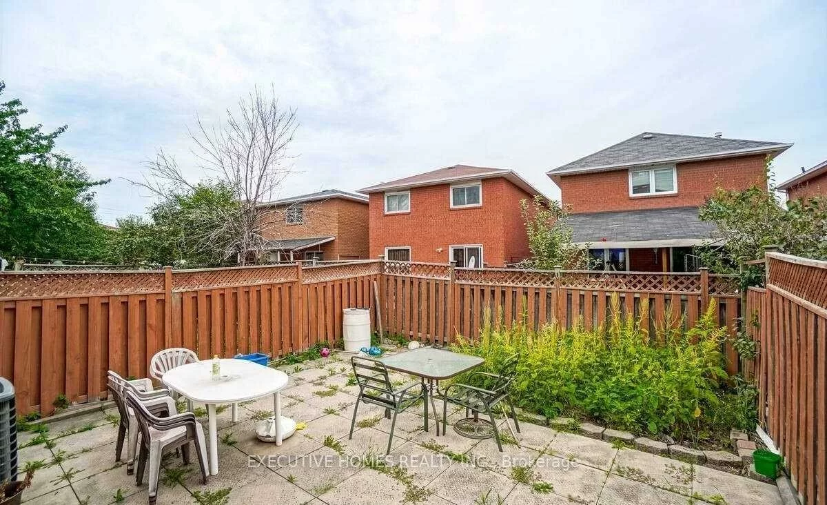 114, Toba, Heart Lake, Brampton