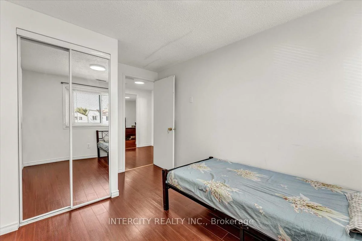 6, Hedley, Central Park, Brampton