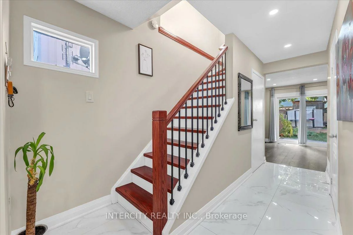 6, Hedley, Central Park, Brampton