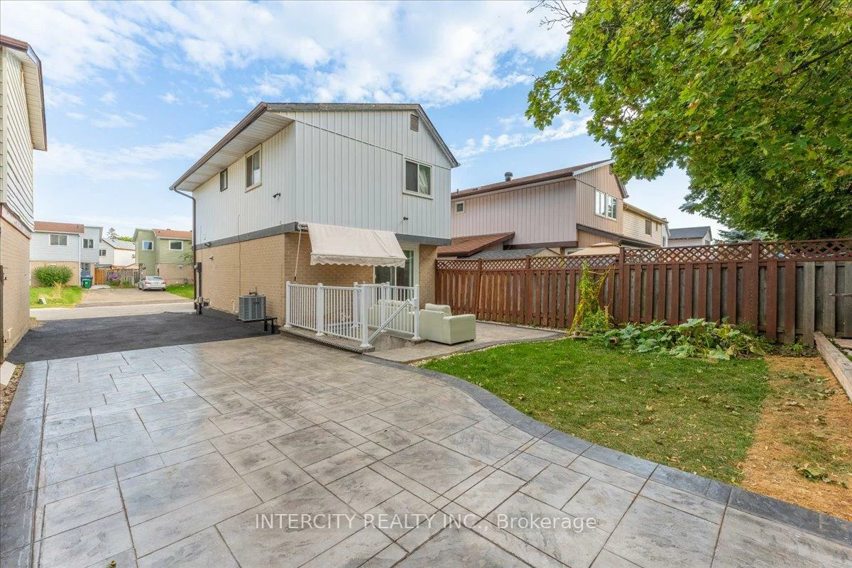 6, Hedley, Central Park, Brampton