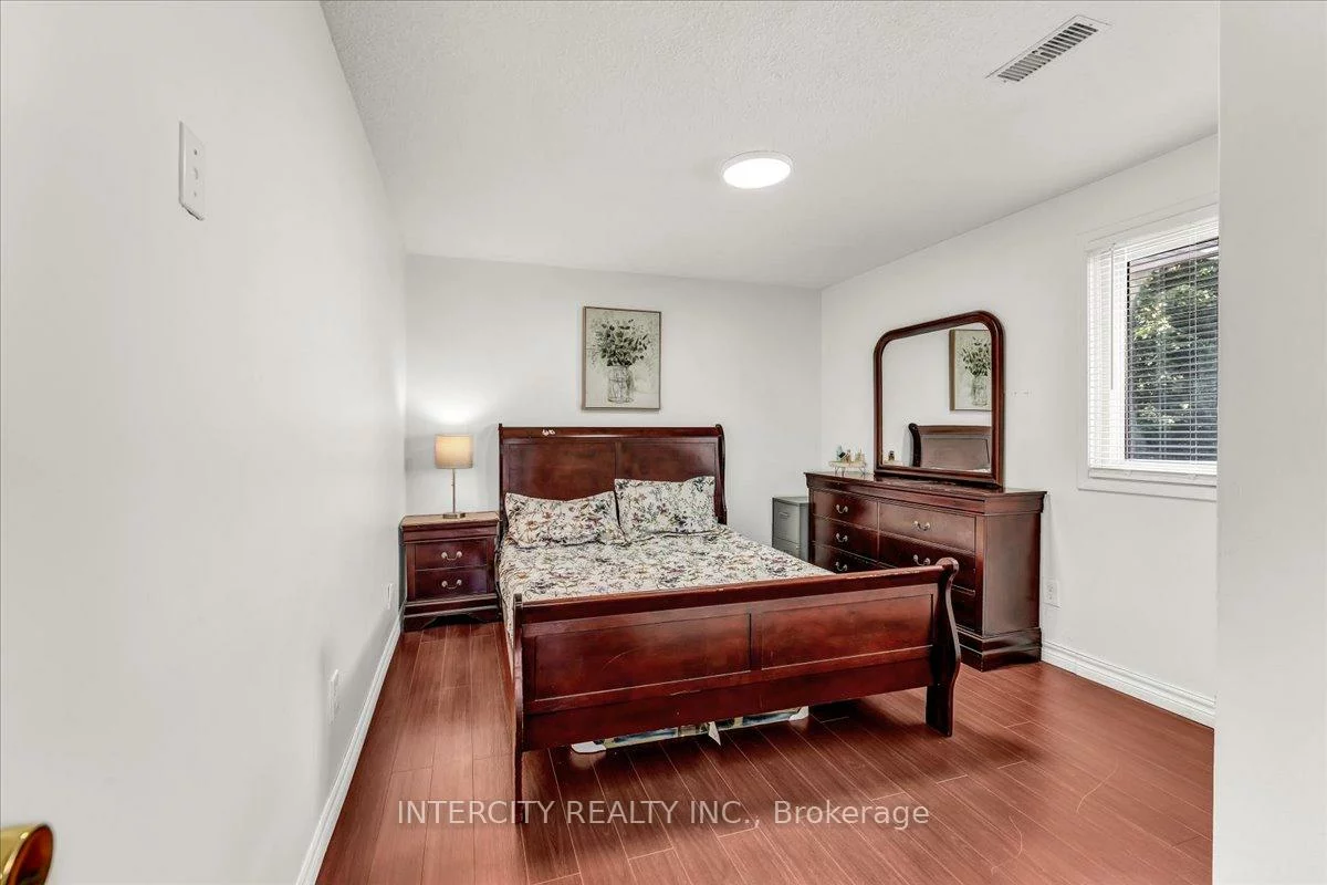 6, Hedley, Central Park, Brampton