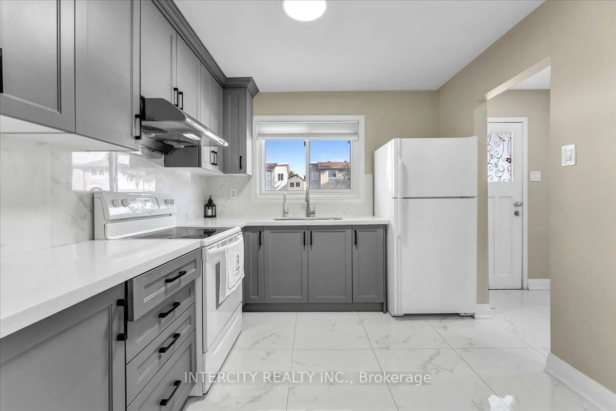 6, Hedley, Central Park, Brampton