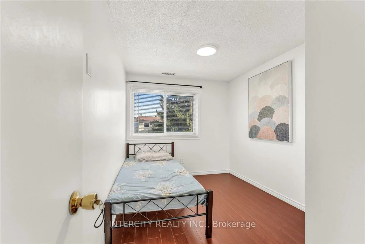 6, Hedley, Central Park, Brampton