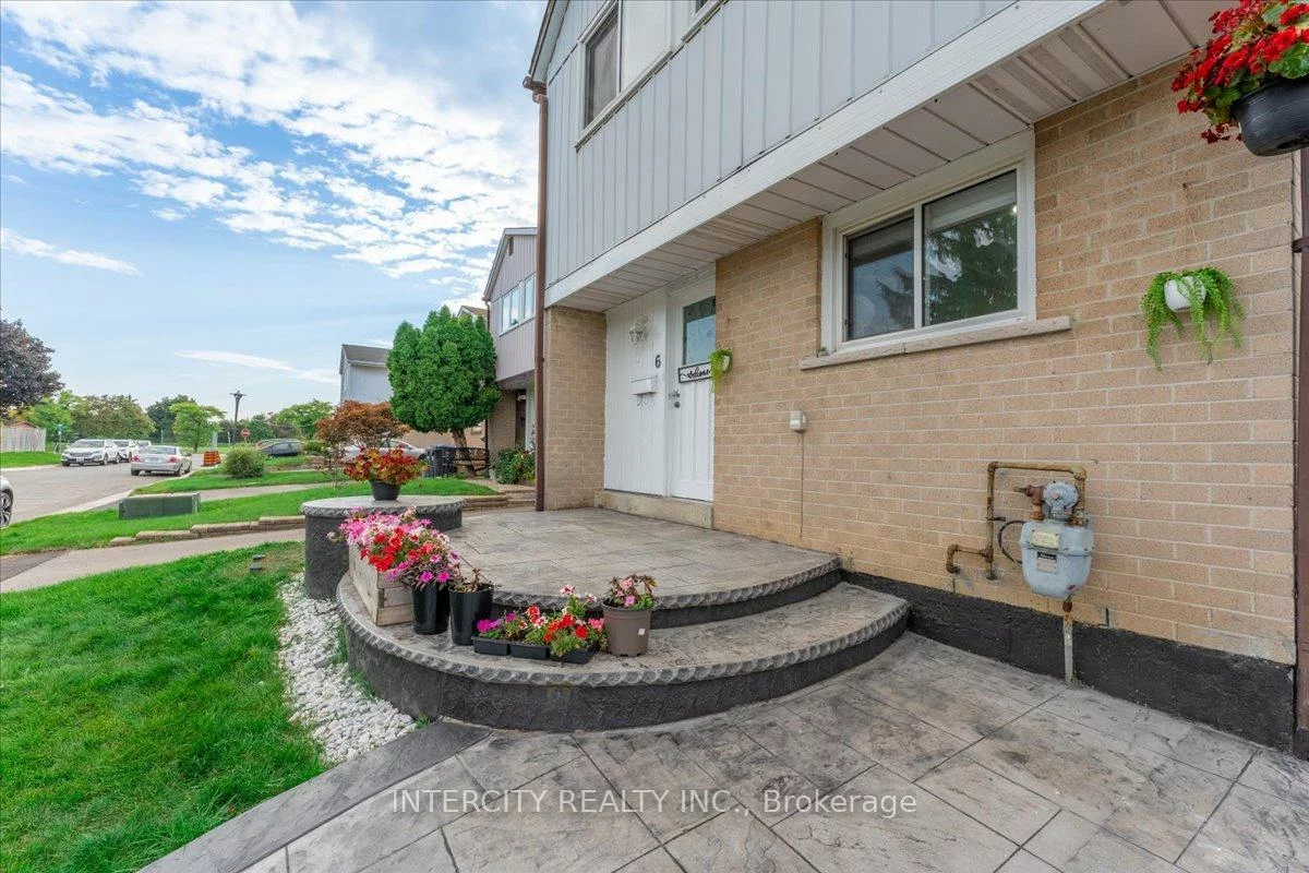 6, Hedley, Central Park, Brampton