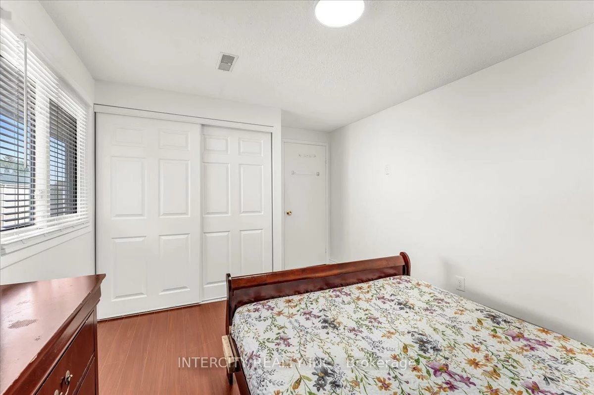 6, Hedley, Central Park, Brampton