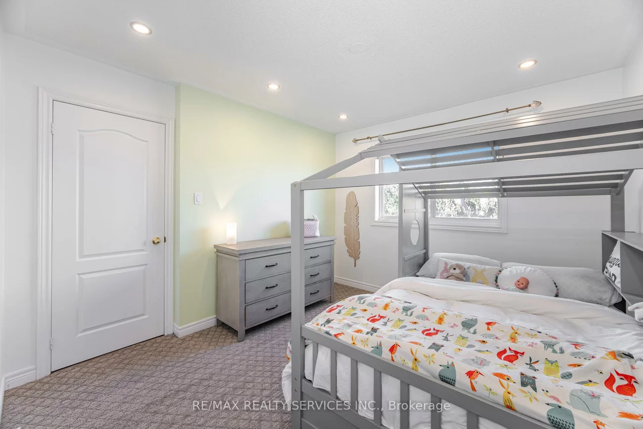 5, Melrose, Snelgrove, Brampton