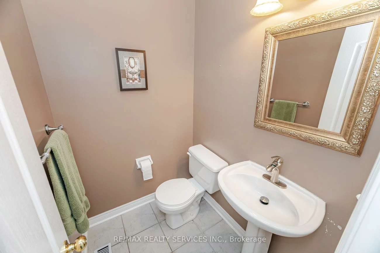 5, Melrose, Snelgrove, Brampton