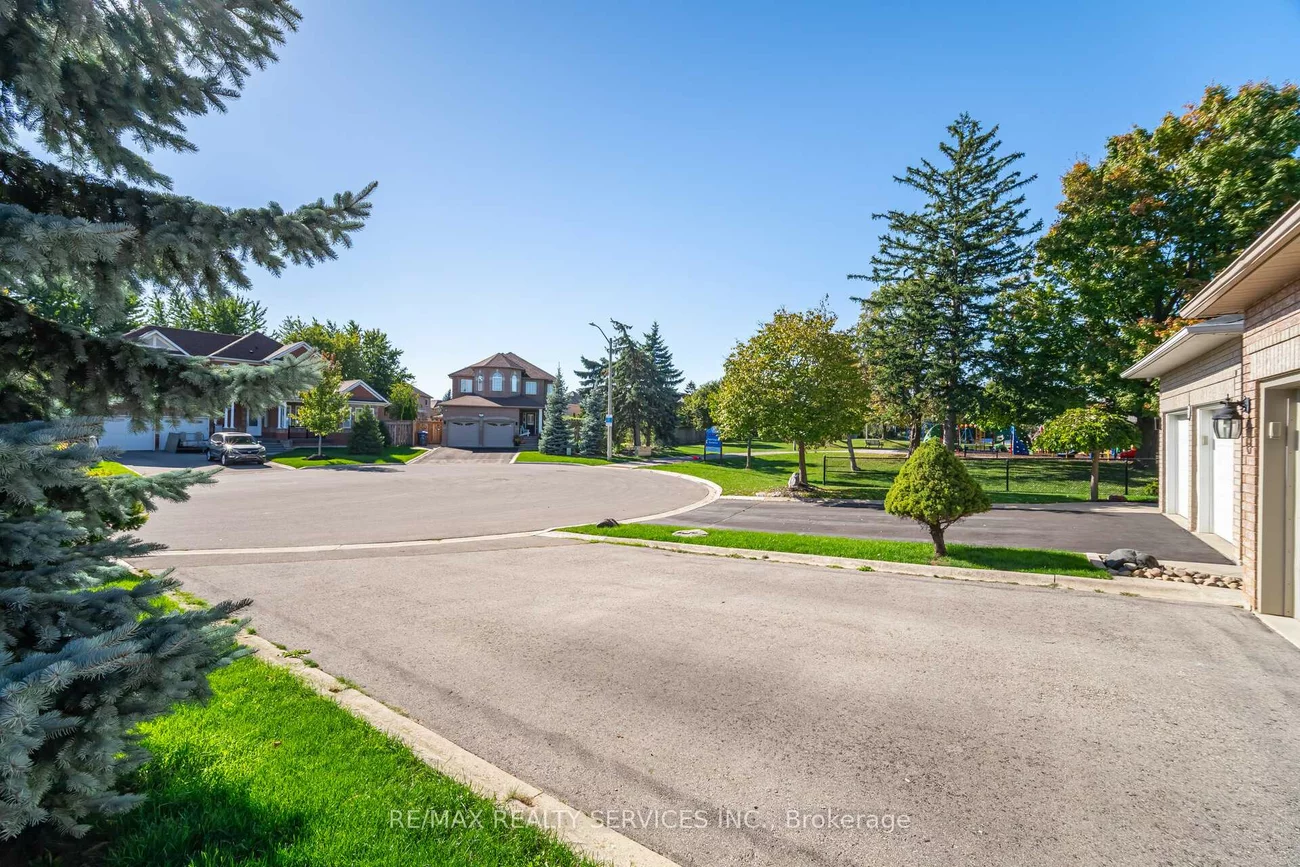 5, Melrose, Snelgrove, Brampton