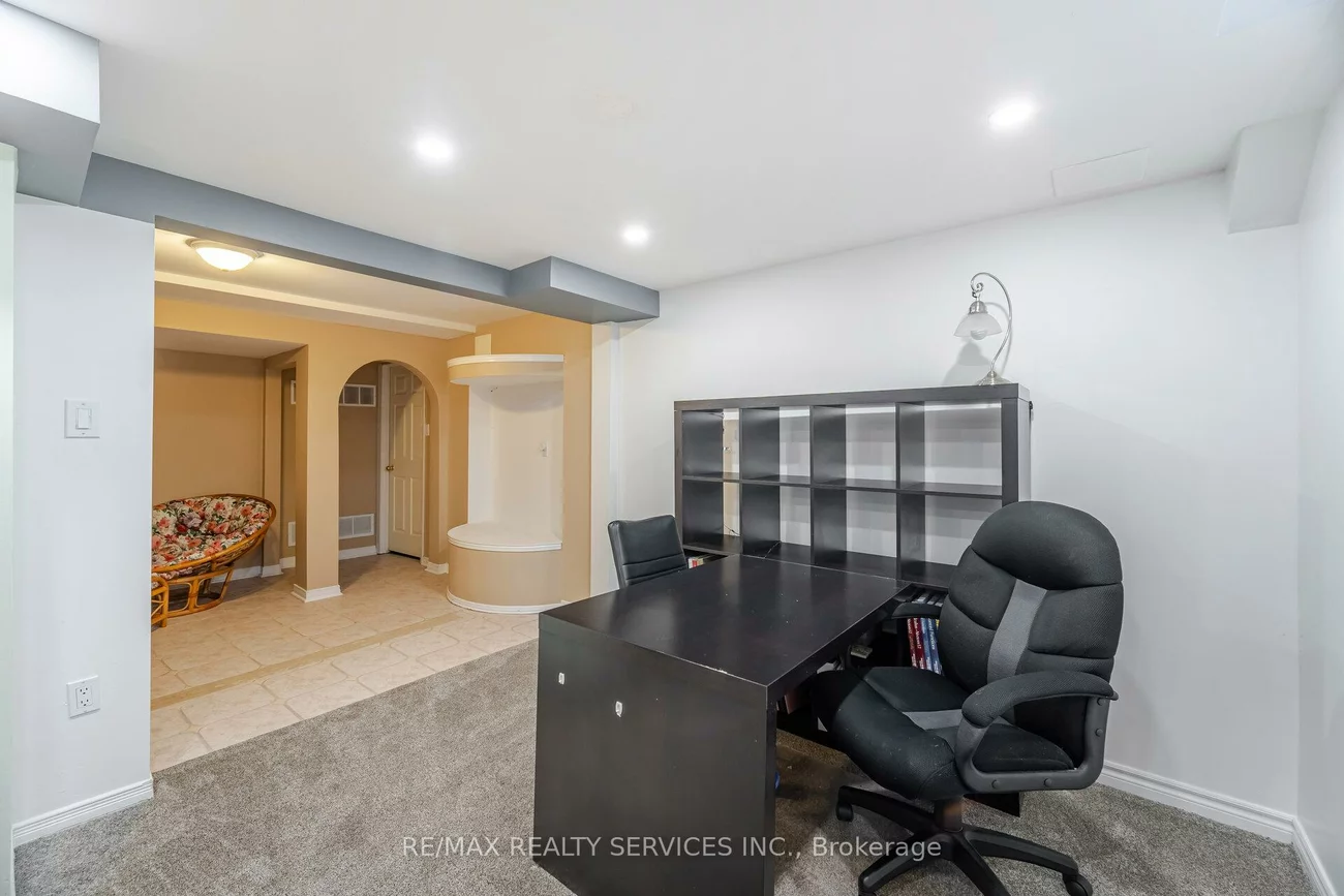 5, Melrose, Snelgrove, Brampton