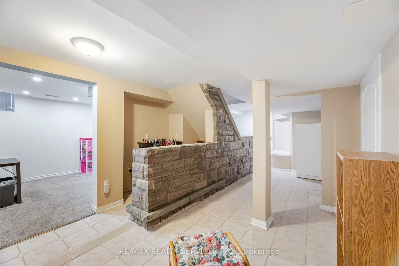 5, Melrose, Snelgrove, Brampton