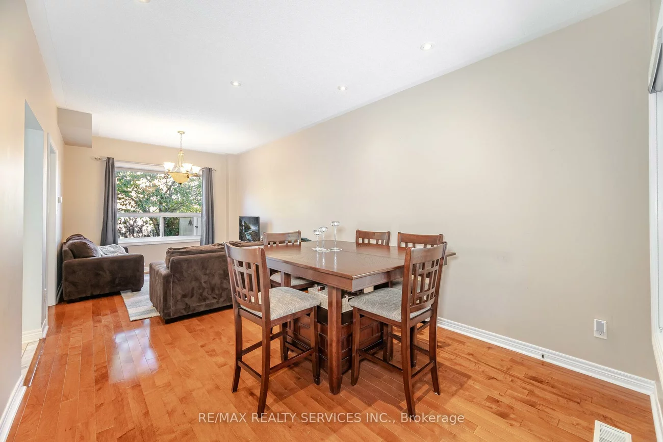 5, Melrose, Snelgrove, Brampton