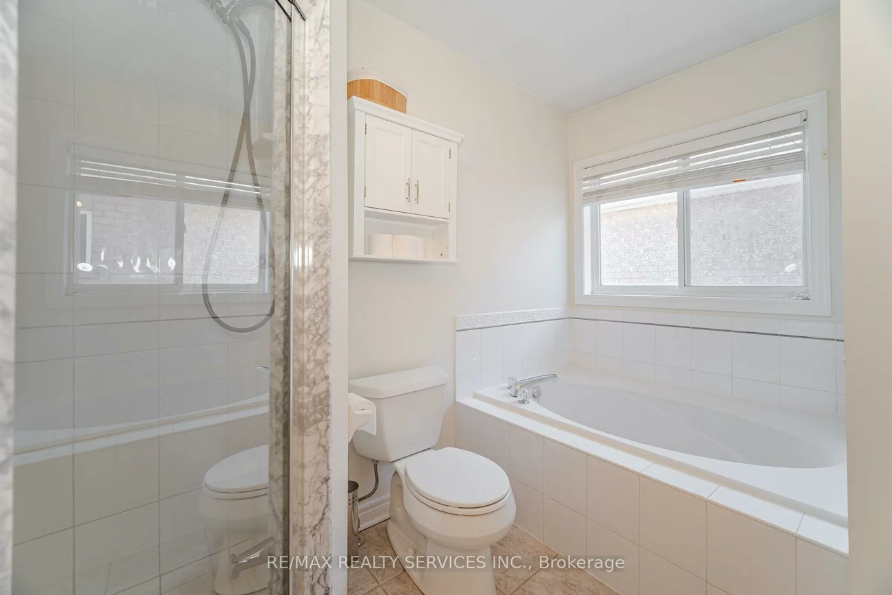 5, Melrose, Snelgrove, Brampton