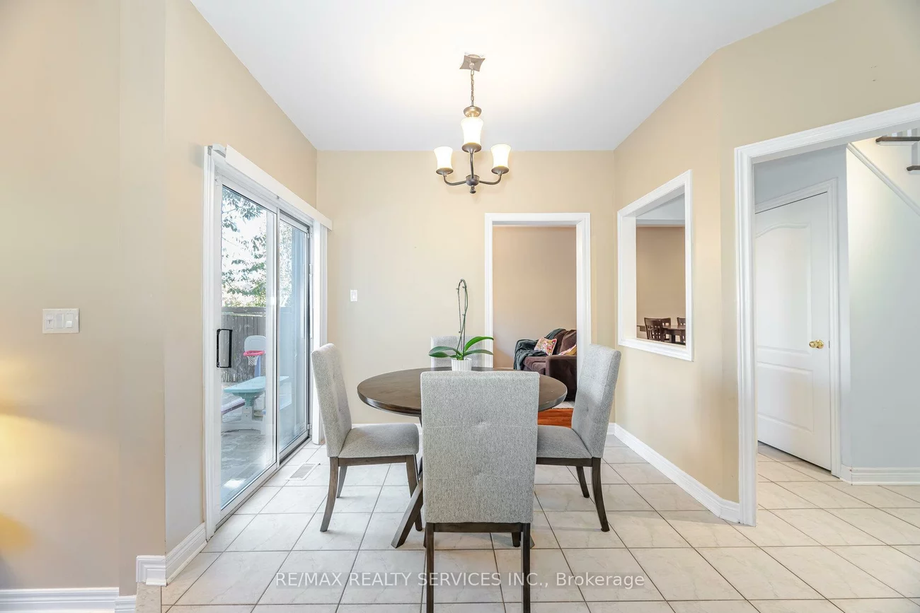 5, Melrose, Snelgrove, Brampton